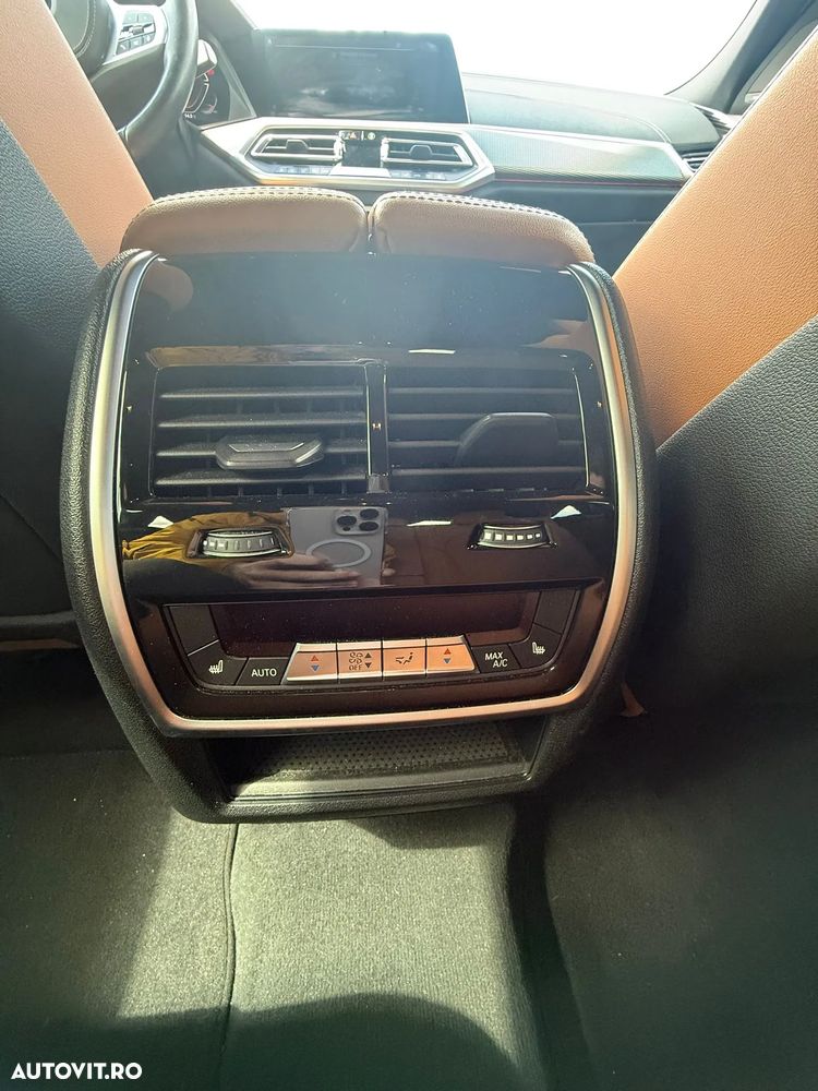 BMW X6 xDrive40d - 11