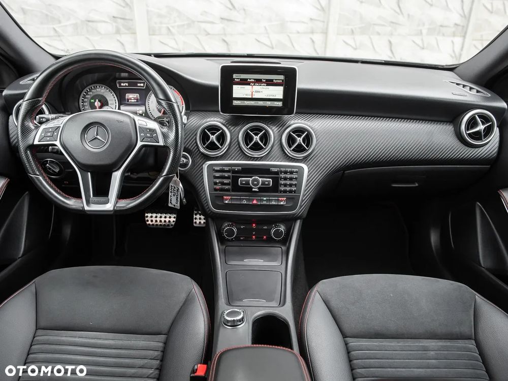 Mercedes-Benz Klasa A 250 4Matic 7G-DCT AMG Line - 28