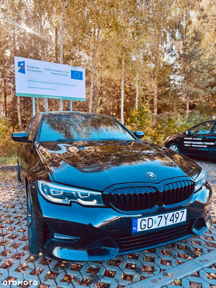 BMW Seria 3 2022 photo 2