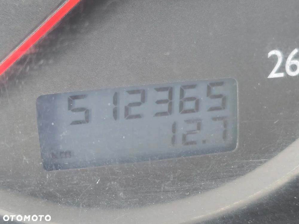 Volkswagen Sharan 1.9 TDI Advantage - 11