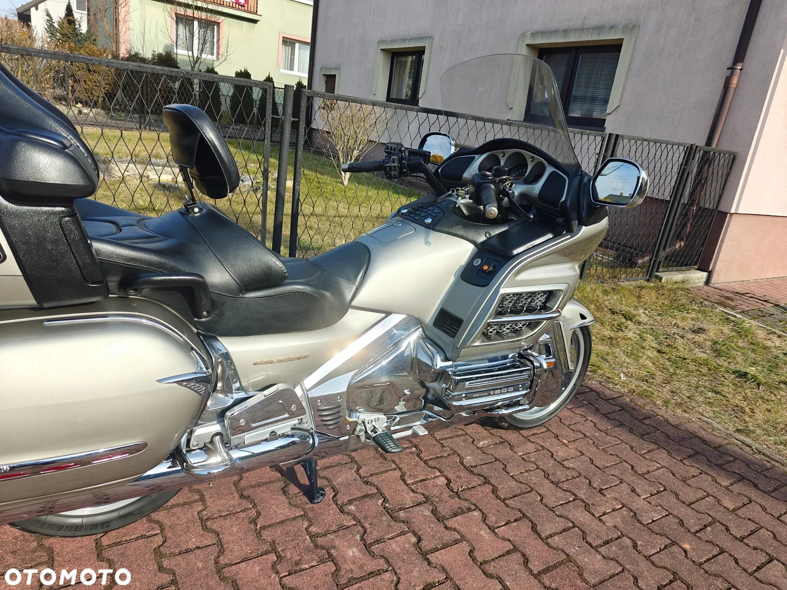 Honda GL - 4
