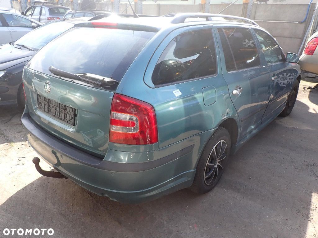 SKODA OCTAVIA II 04-08 KOMBI ZDERZAK TYŁ TYLNY 9598 MS DESIGN PDC - 1