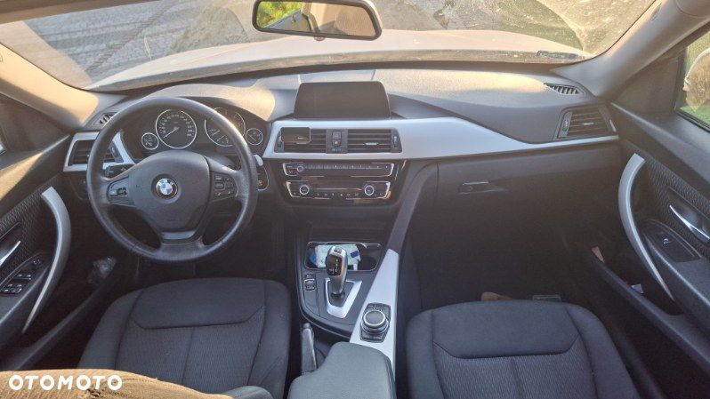 BMW Seria 3 318d - 10