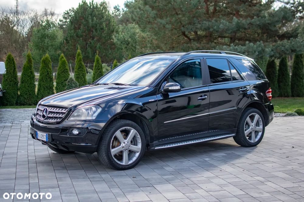 Mercedes-Benz ML 320 CDI 4Matic 7G-TRONIC DPF Edition 10 - 18
