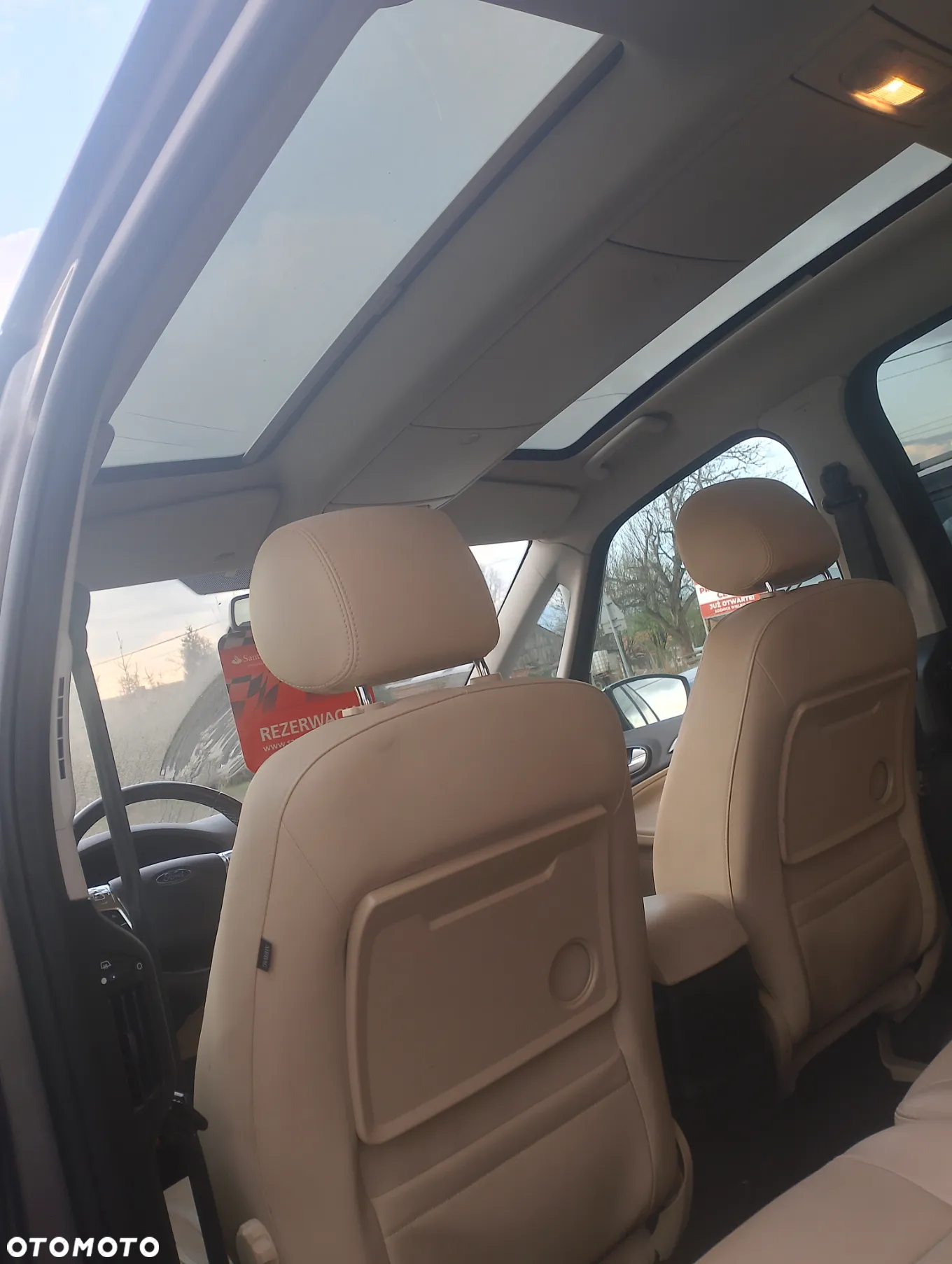 Ford Galaxy - 8