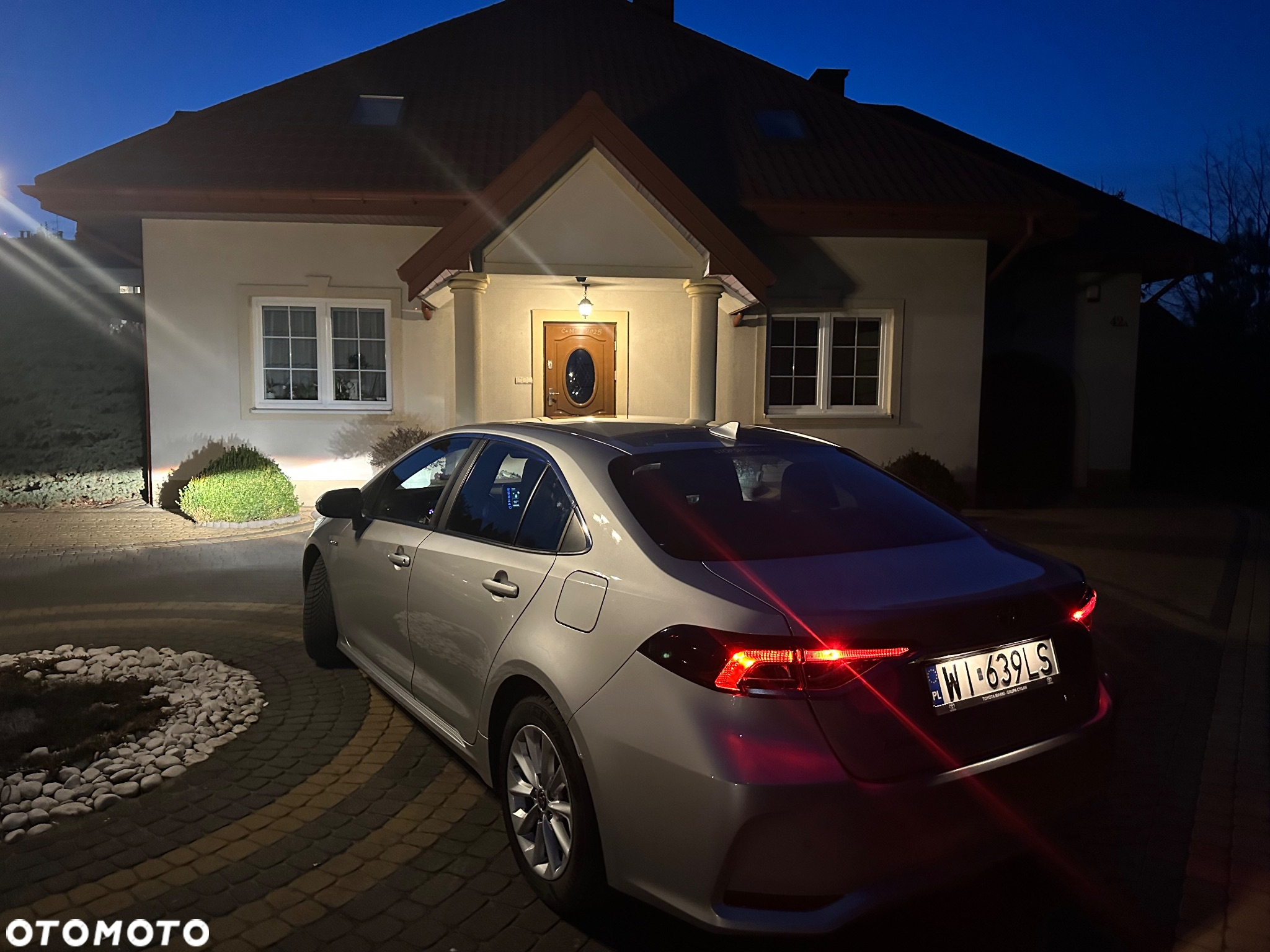 Toyota Corolla 1.8 Hybrid Comfort - 8
