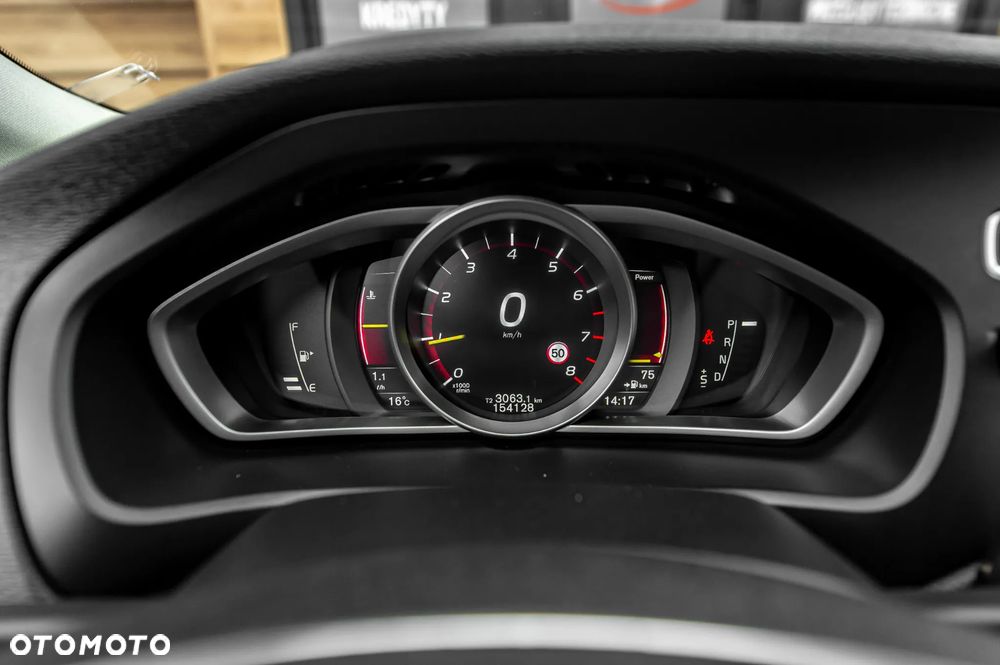 Volvo V40 Cross Country T4 AWD Geartronic Momentum - 27