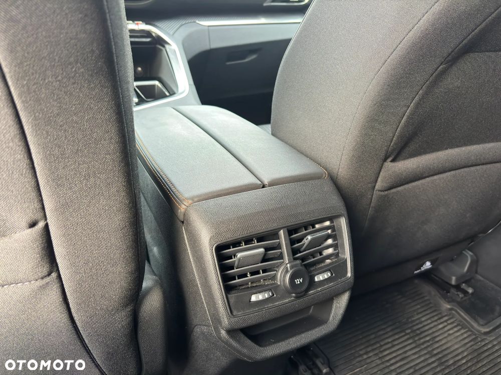 Peugeot 3008 1.2 PureTech GPF Active S&S EAT8 - 12