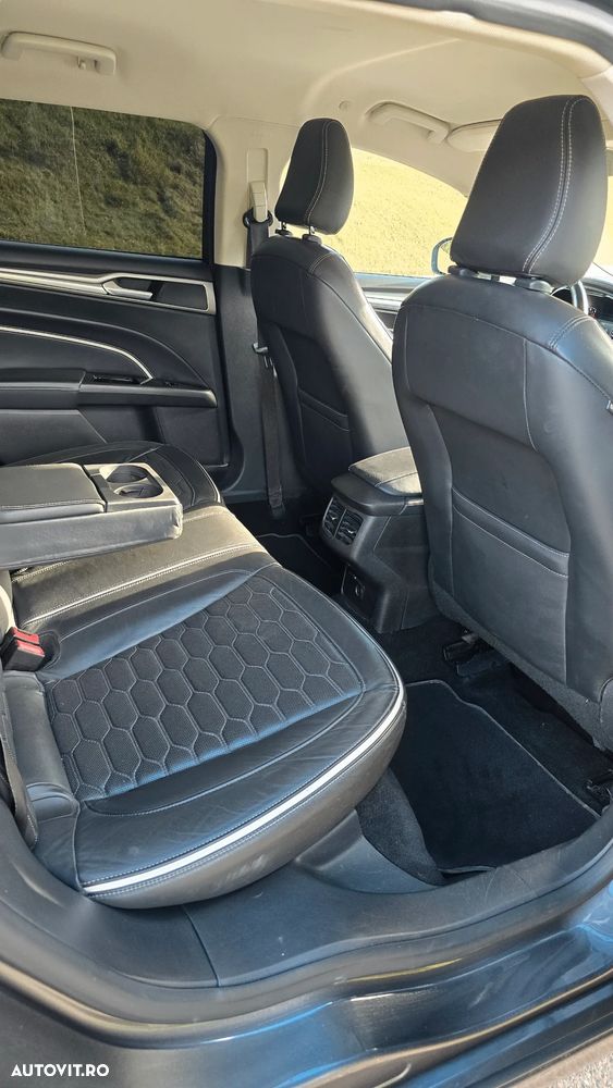 Ford Mondeo Turnier 2.0 TDCi Start-Stopp PowerShift-Aut Vignale - 9
