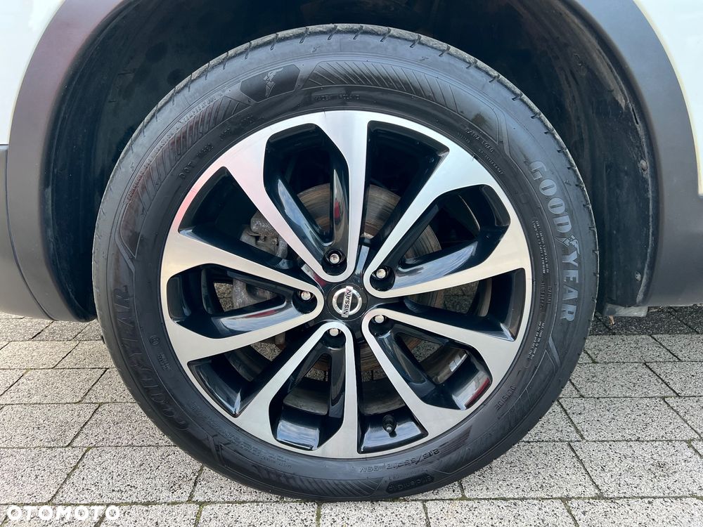 Nissan Qashqai 2.0 CVT tekna - 23