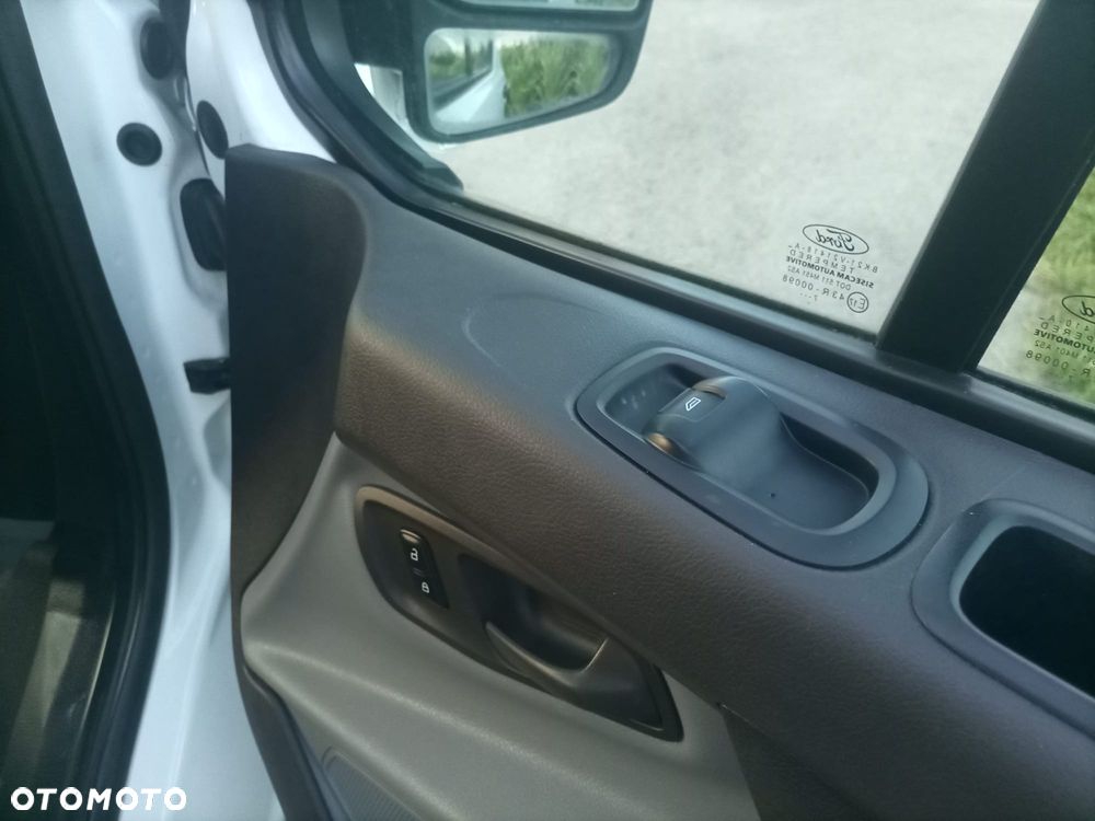 Ford Transit Custom - 12