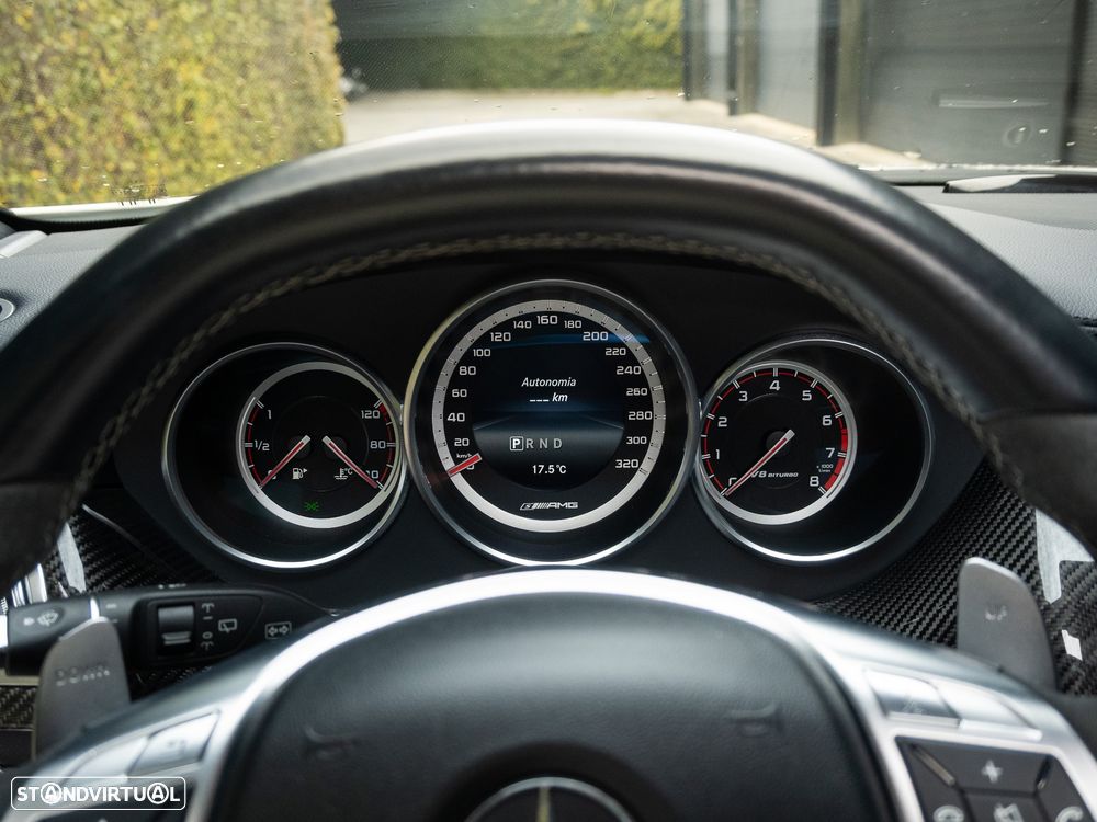 Mercedes-Benz CLS 63 AMG S Shooting Brake 4-Matic - 35