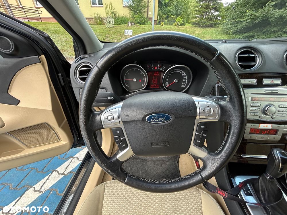 Ford Mondeo 2.0 TDCi Ghia - 18
