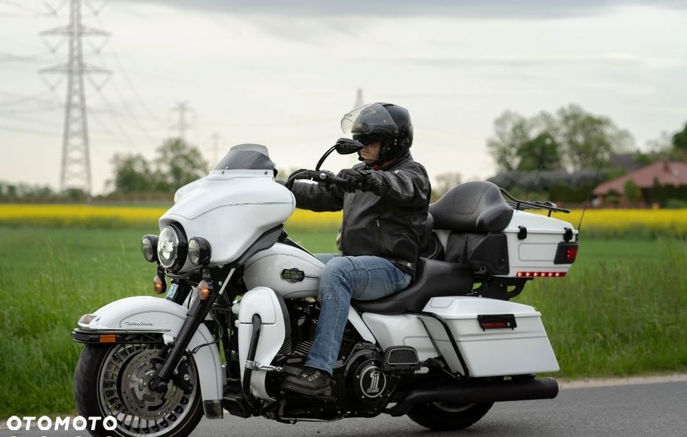 Harley-Davidson FLHTCU Ultra - 19
