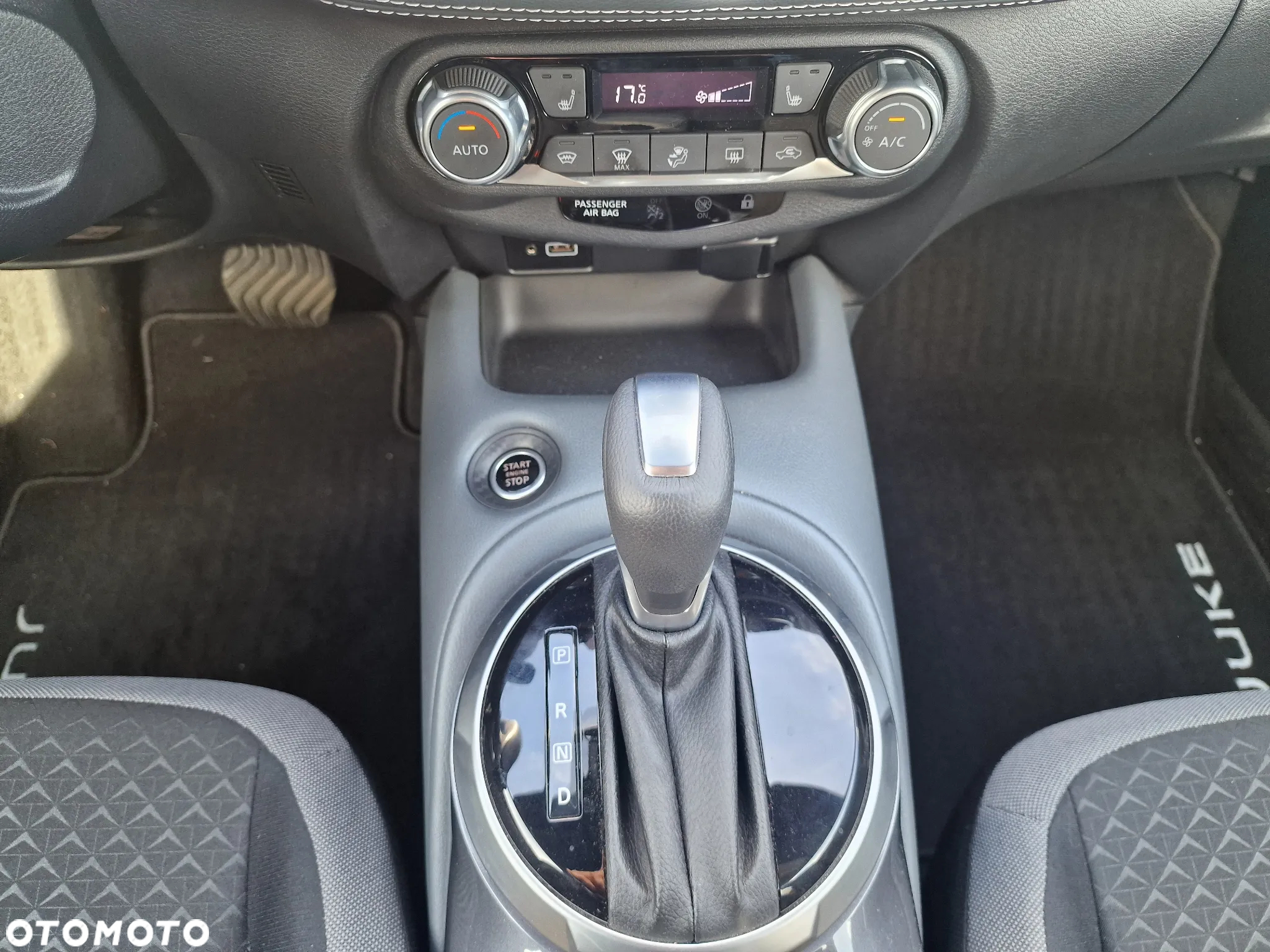 Nissan Juke 1.0 DIG-T N-Connecta - 11
