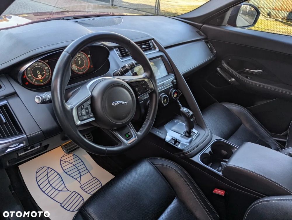 Jaguar E-Pace 2.0 i4D AWD R-Dynamic - 13