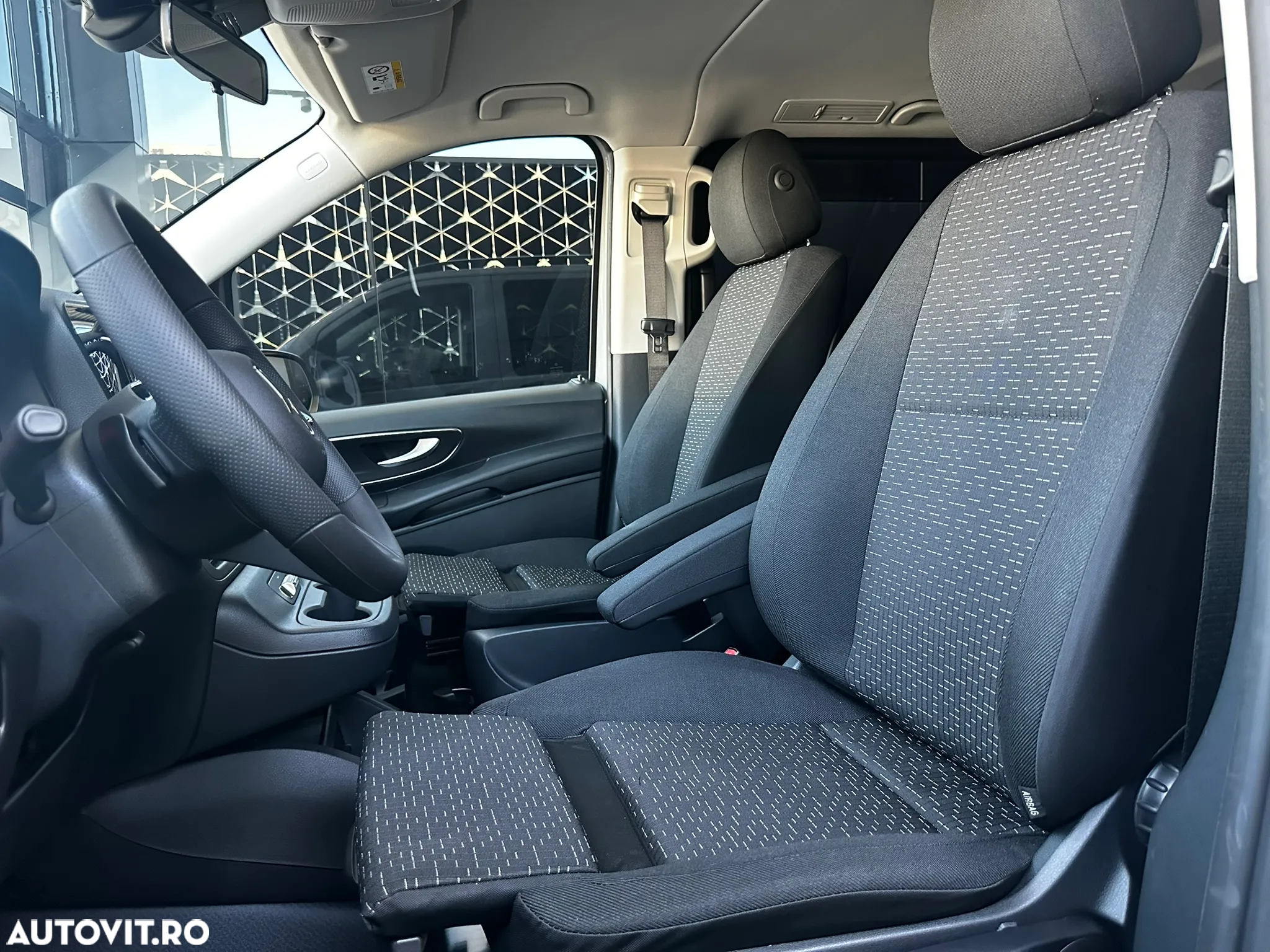 Mercedes-Benz Vito Tourer Extra-Lung 114 CDI 136CP RWD 9AT Pro - 9