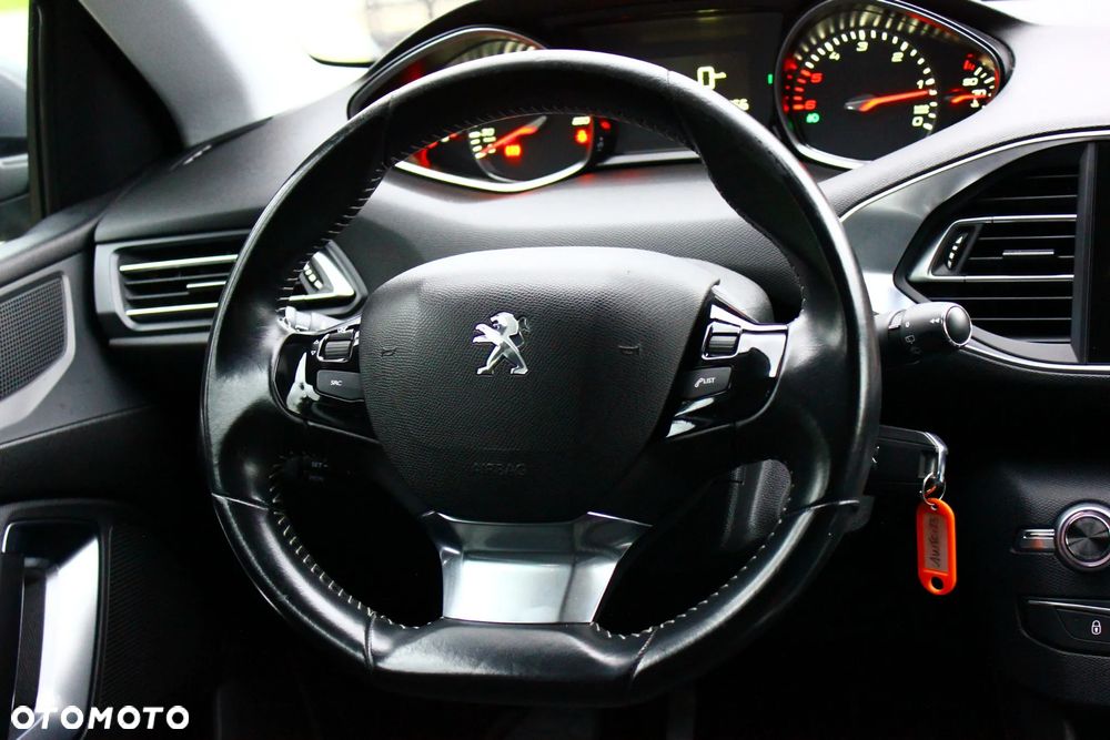 Peugeot 308 BlueHDi FAP 130 Stop & Start Allure - 34