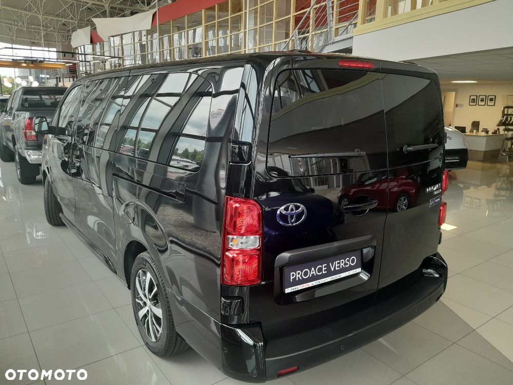 Toyota Proace Verso 2.2 D4-D Long Business - 3