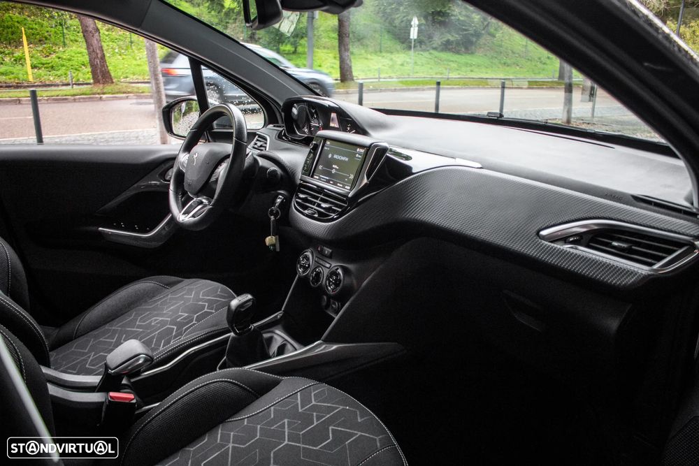 Peugeot 2008 PureTech 82 Active - 24