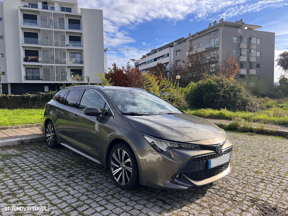 Toyota Corolla Touring Sports 1.8 Hybrid Comfort+P.Sport - 2
