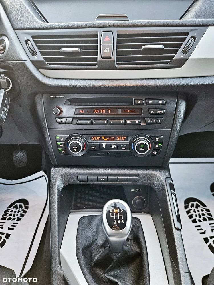 BMW X1 sDrive18i - 19