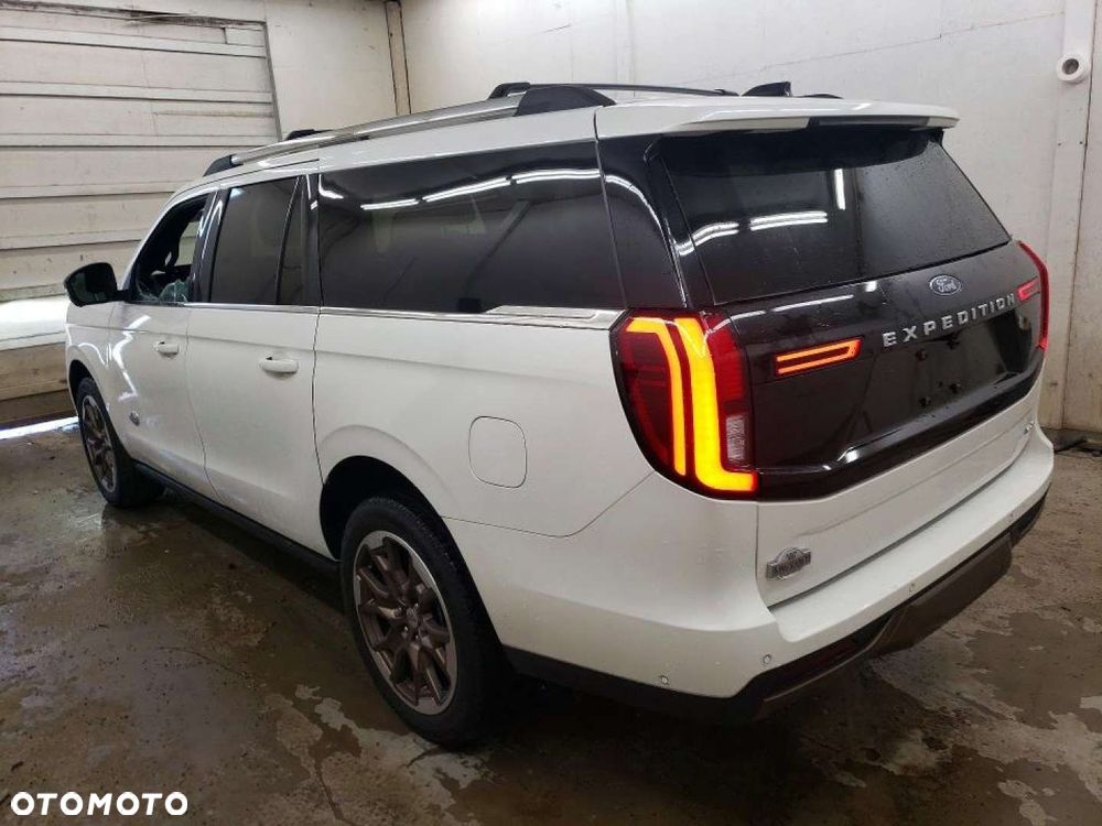 Ford Expedition - 3