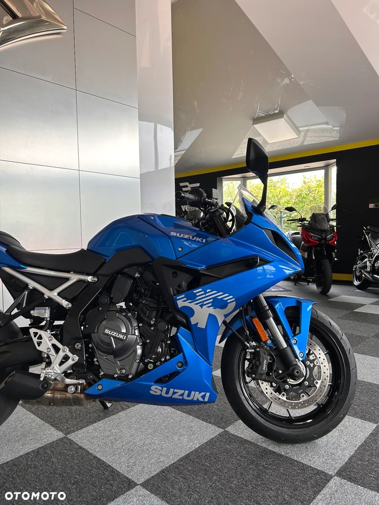 Suzuki GSX - 5
