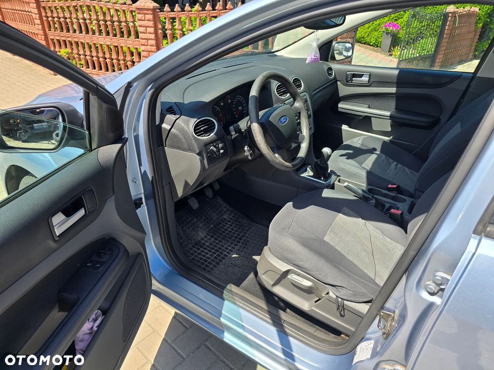 Ford Focus - 8