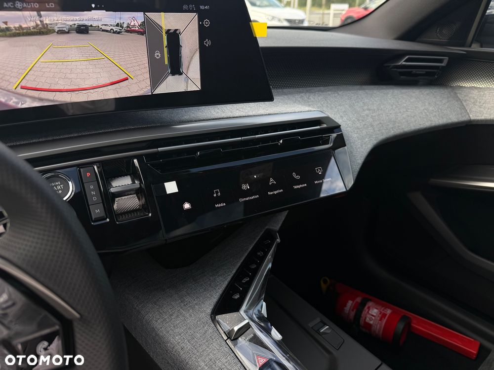 Peugeot 5008 1.2 PureTech mHEV GT Exclusive S&S e-DCS6 - 29