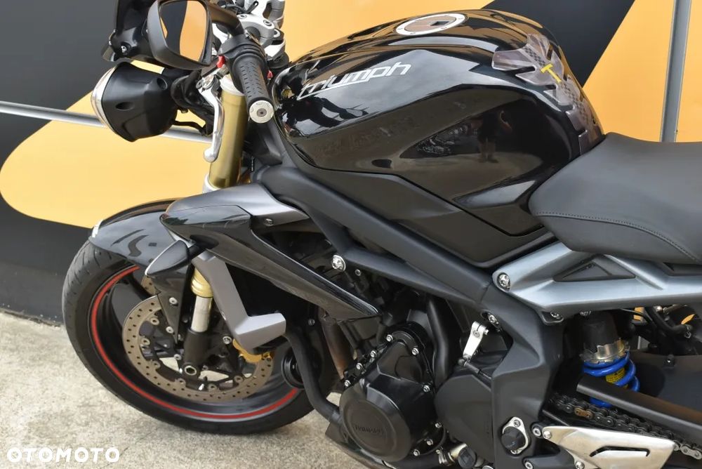 Triumph Street Triple - 14
