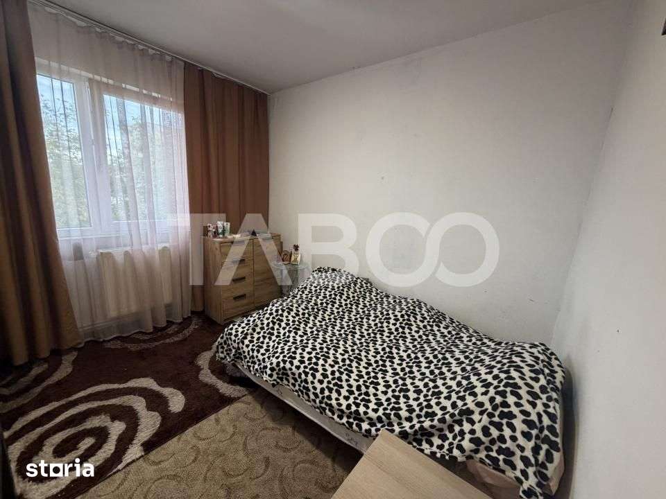 Apartament de inchiriat 2 camere semidecomandat etaj 4 mobilat utilat — fotografia 3