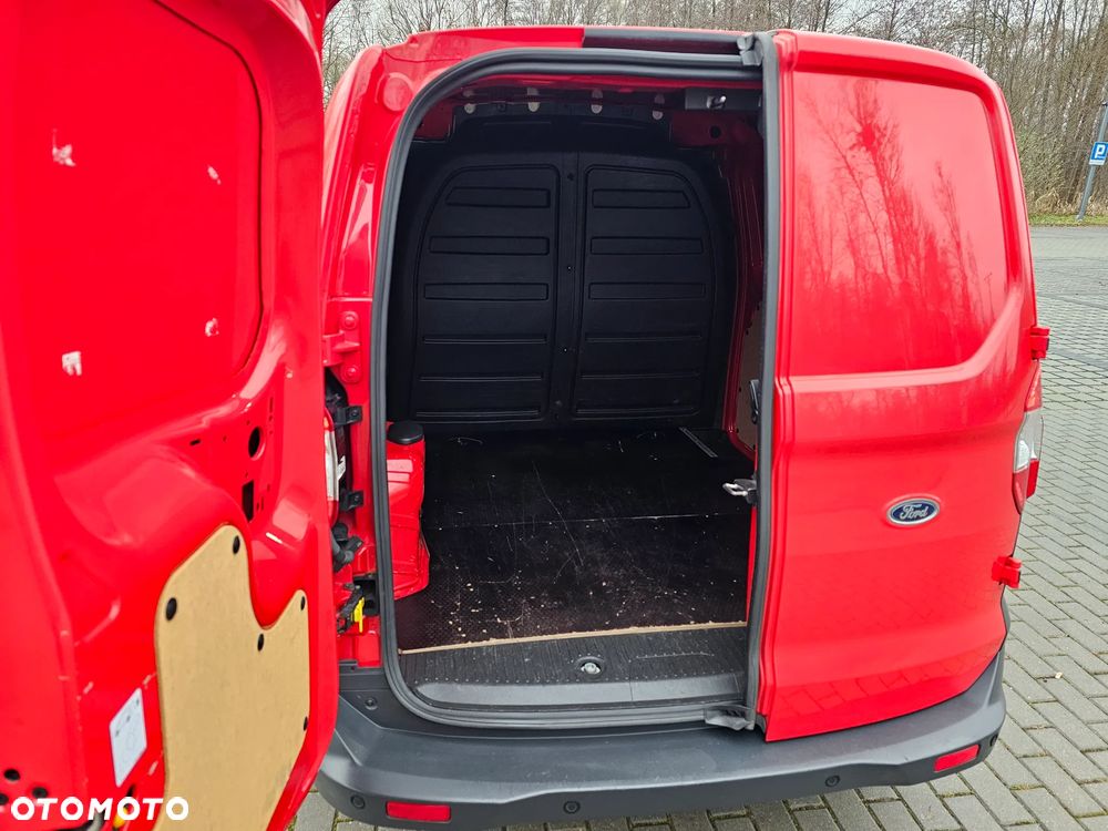 Ford TRANSIT Courier - 11