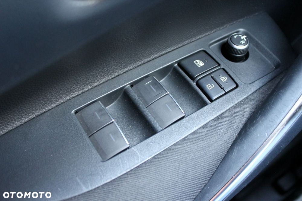 Toyota Corolla 1.8 Hybrid Comfort - 19