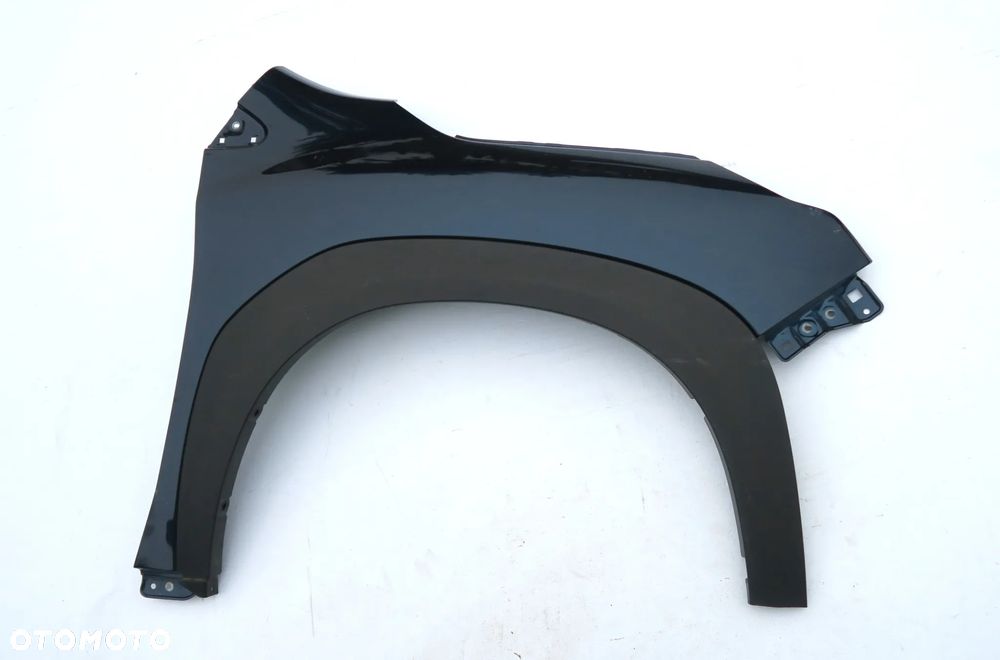 SUZUKI S-CROSS 2022 - Błotnik listwa prawy przód R SCROSS ORYGINAŁ OE - 1