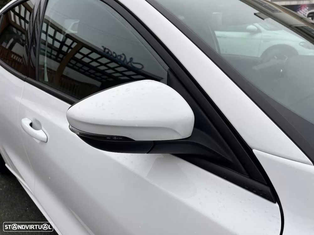 Ford Focus 1.0 EcoBoost MHEV ST-Line X Aut. - 50