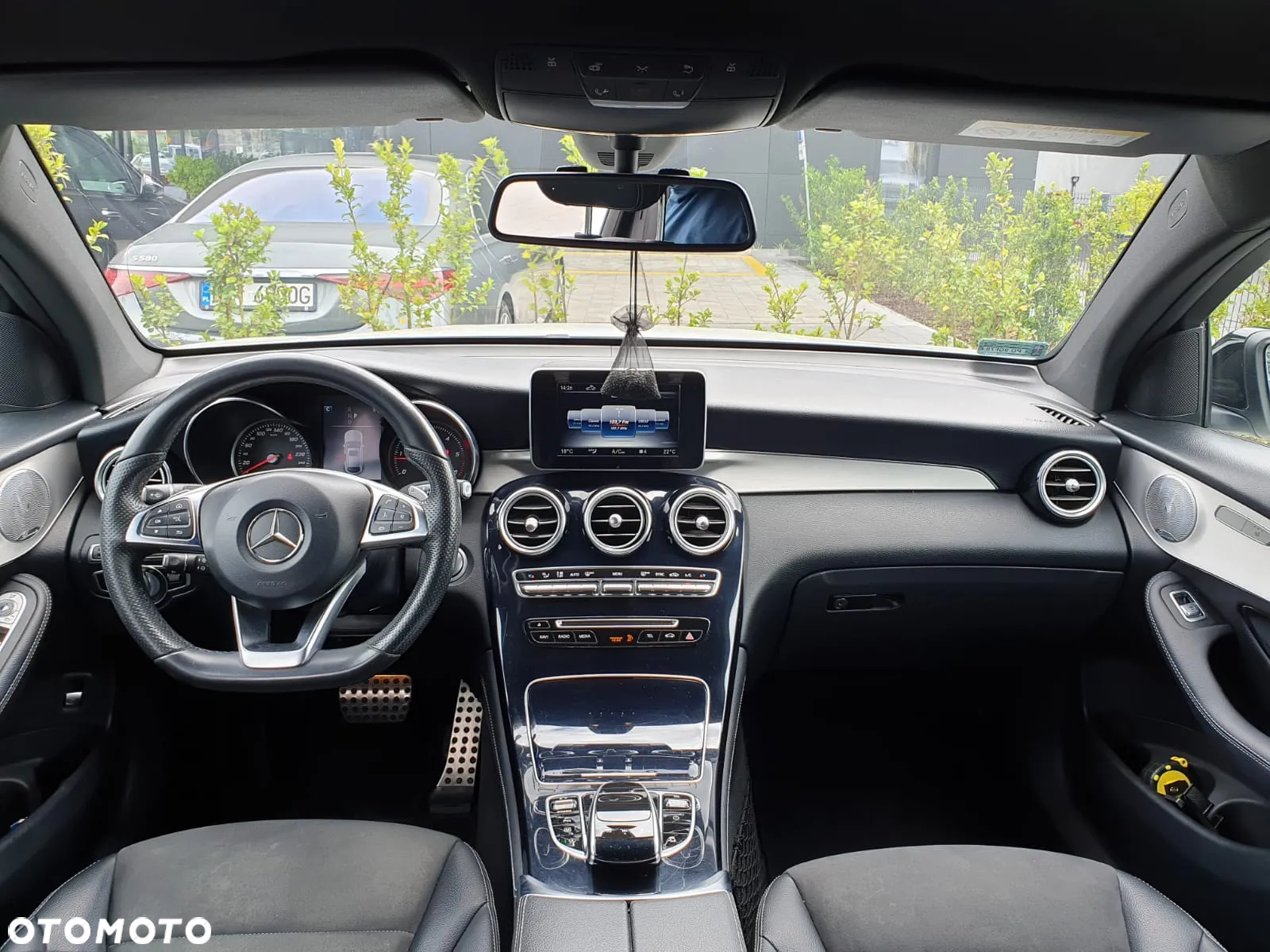 Mercedes-Benz GLC - 7