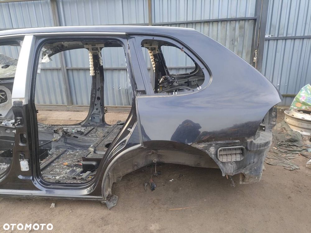 ĆWIARTKA BŁOTNIK LEWY TYŁ PORSCHE CAYENNE  I - 2