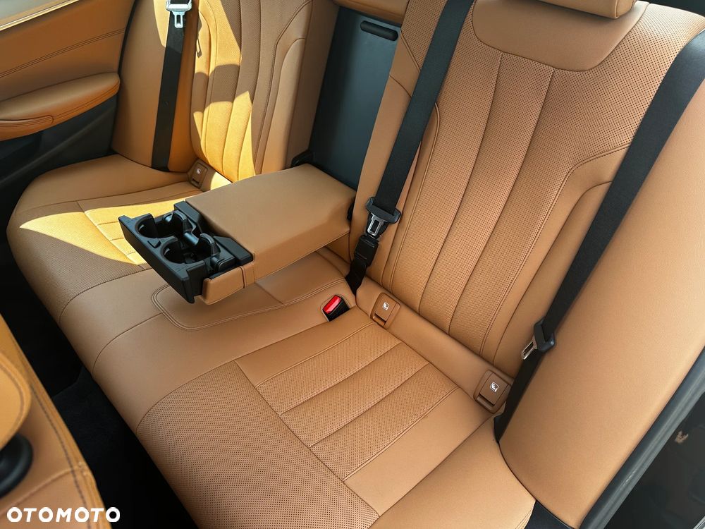 BMW Seria 5 - 26