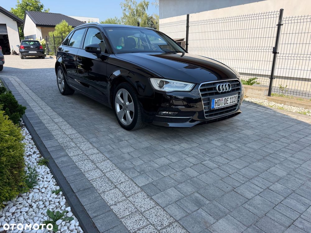 Audi A3 Sportback - 1