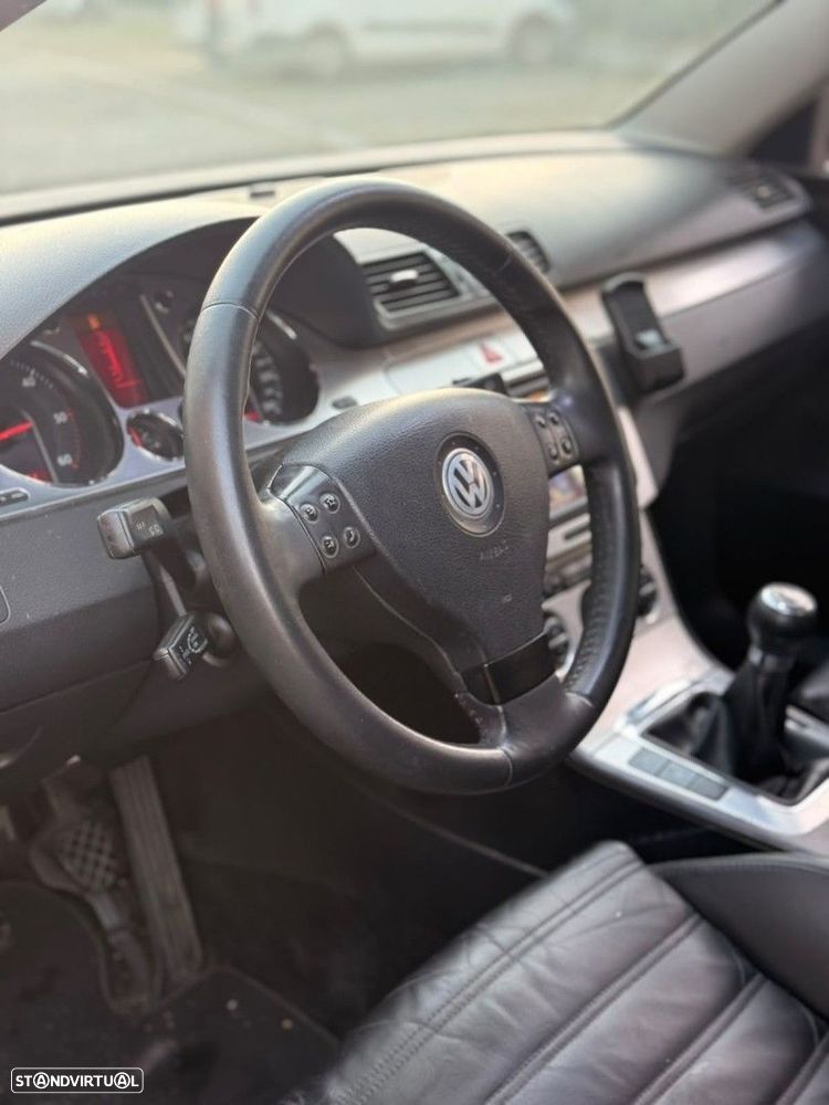 VW Passat 2.0 TDI Highline - 6