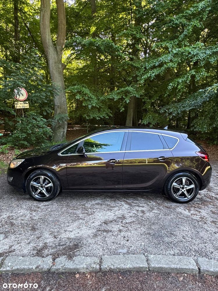 Opel Astra 1.4 T Cosmo S&S - 1