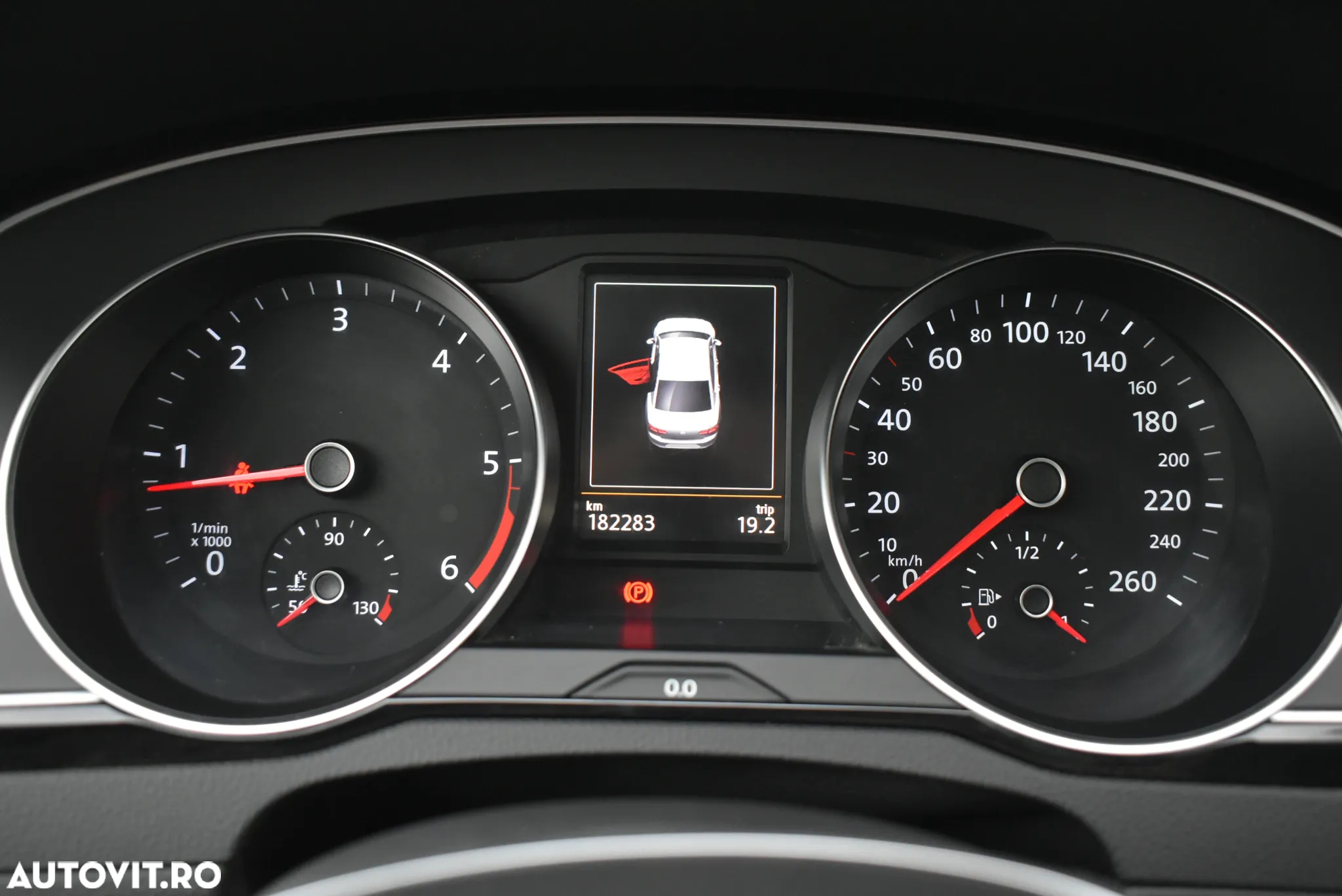 Volkswagen Passat 2.0 TDI DSG Comfortline - 19