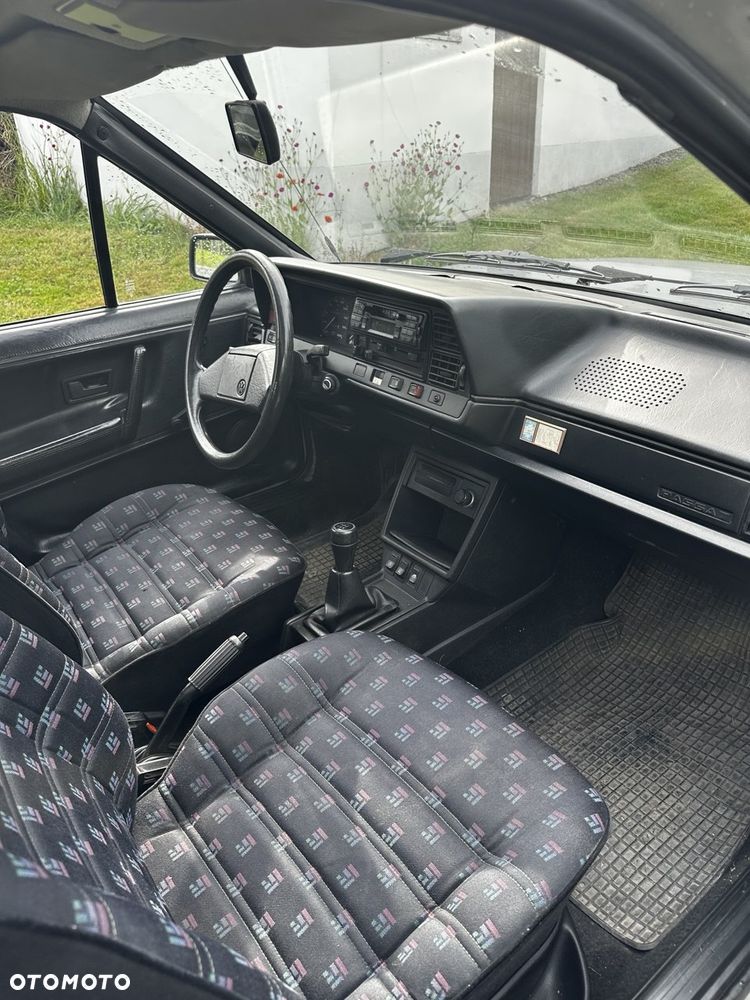 Volkswagen Passat - 6