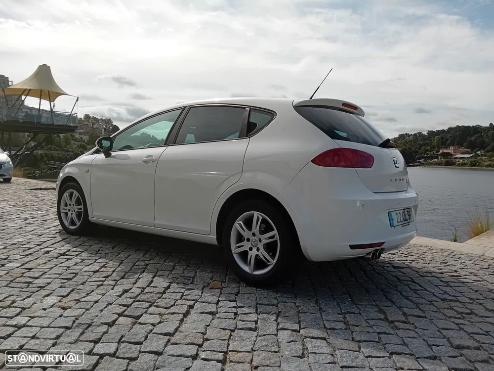 SEAT Leon 1.6 TDI DPF E-Ecomotive Style - 16