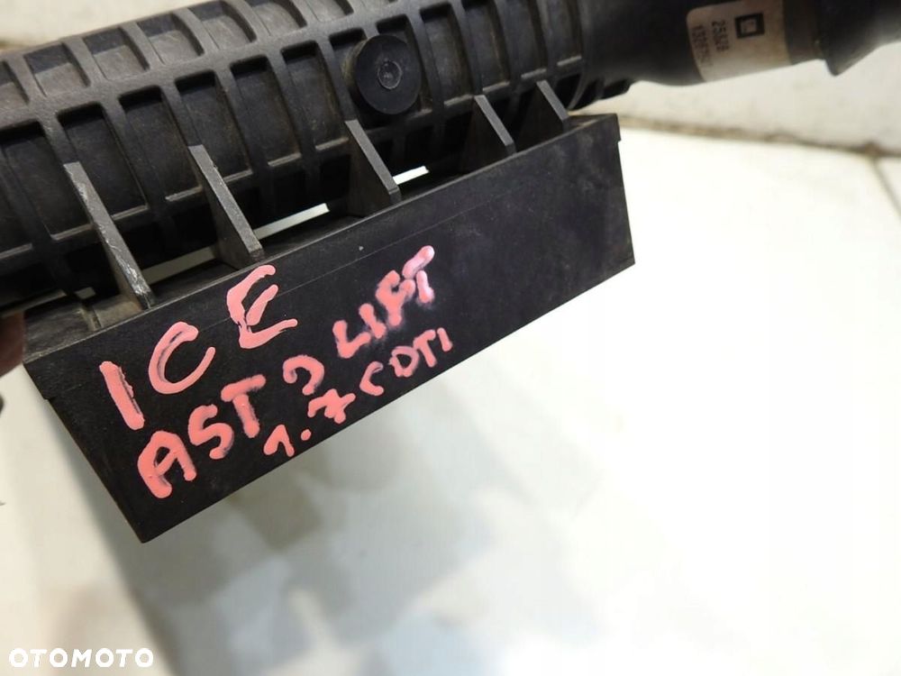 CHŁODNICA INTERCOOLER OPEL ASTRA J LIFT 1.7 CDTI 13267647 - 2