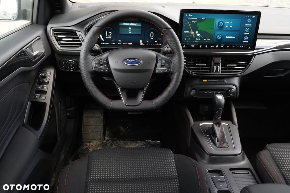 Ford Focus 1.0 EcoBoost mHEV ST-Line X - 18