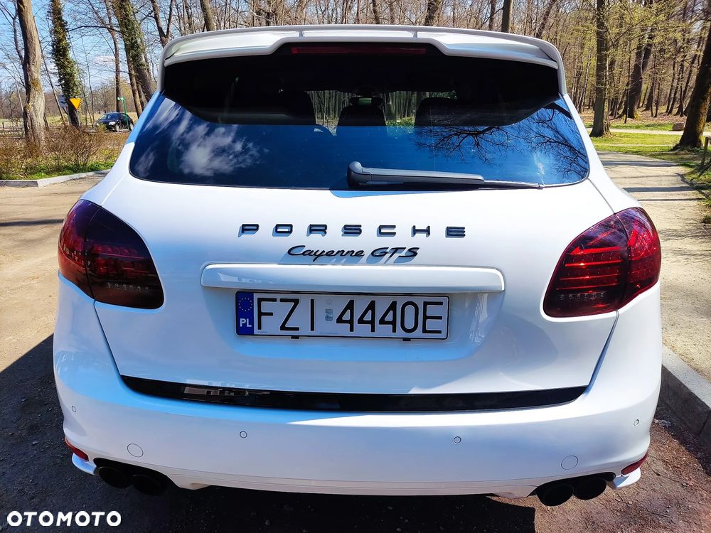 Porsche Cayenne - 8