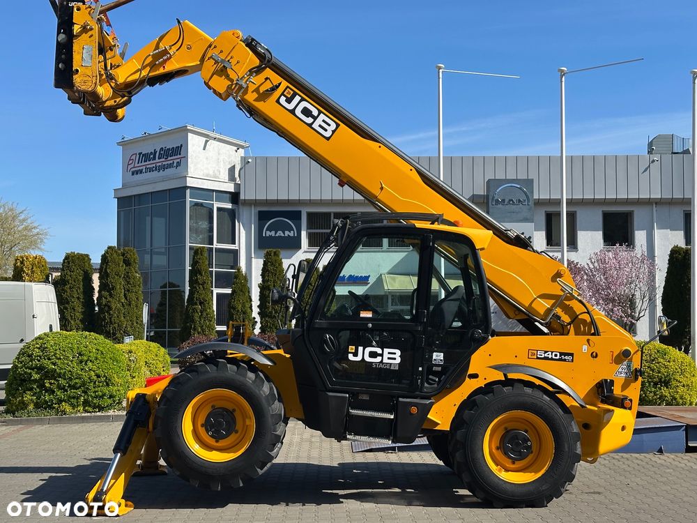 JCB 540-140 Hi Viz - 16