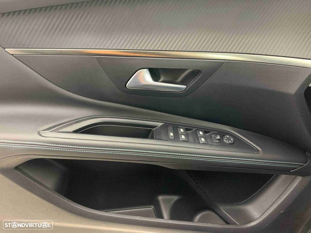 Peugeot 5008 1.2 PureTech Allure Pack EAT8 - 11